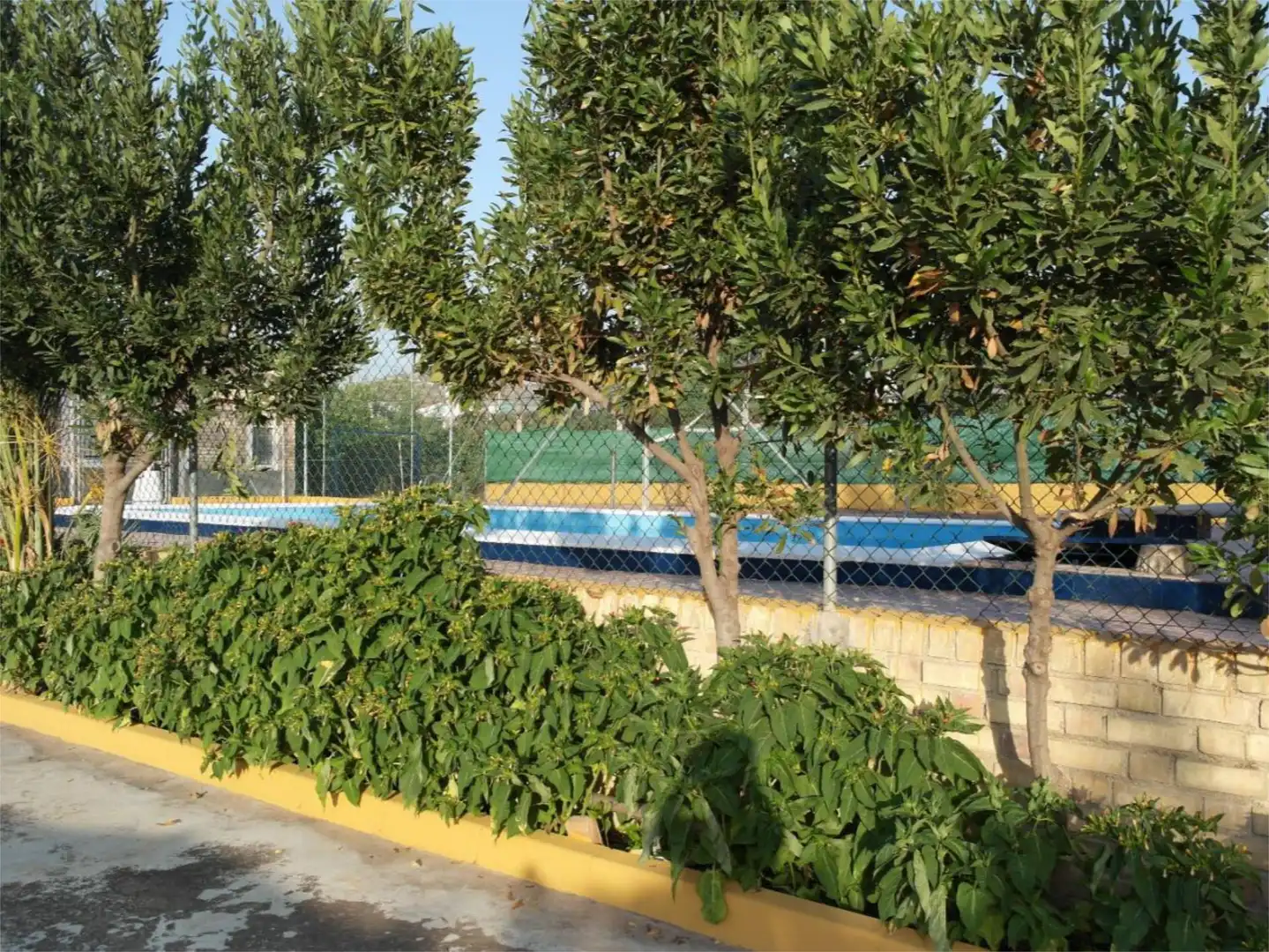 Flat for sale in Calle Huertos Familiares, 85, Puente Genil Swimming pool of Flat for sale in Puente Genil with Air Conditioner, Private garden and Terrace