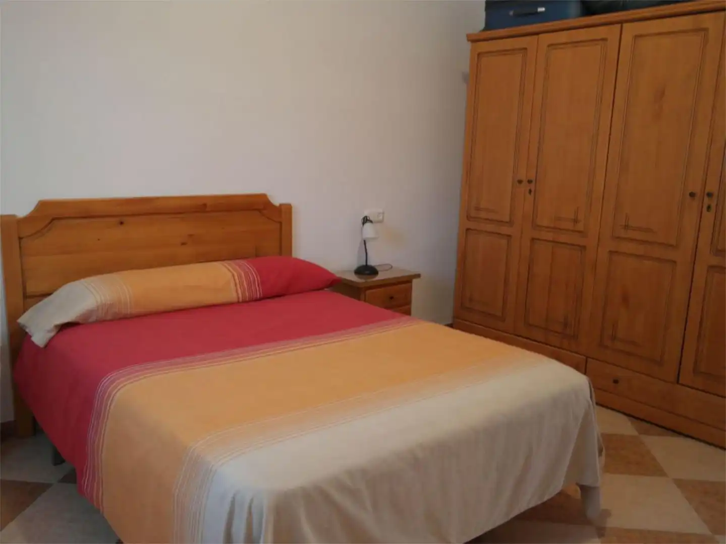 Flat for sale in Calle Huertos Familiares, 85, Puente Genil Bedroom of Flat for sale in Puente Genil with Air Conditioner, Private garden and Terrace