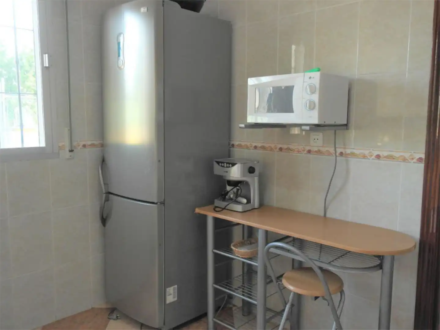 Flat for sale in Calle Huertos Familiares, 85, Puente Genil Kitchen of Flat for sale in Puente Genil with Air Conditioner, Private garden and Terrace
