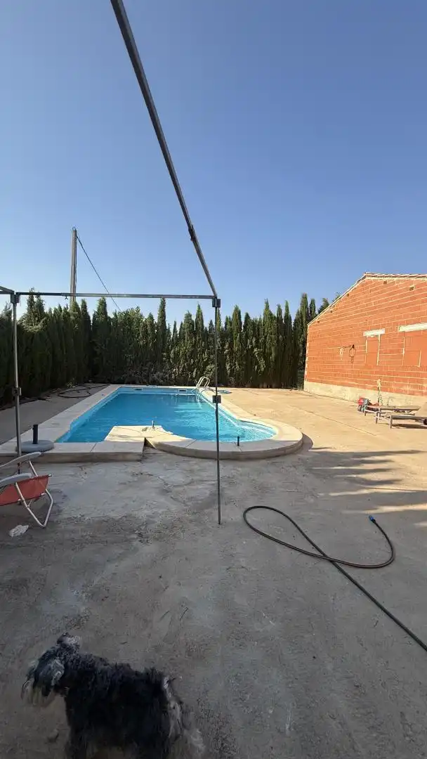 Piscina de Casa o xalet en venda en Villarrobledo amb Calefacció, Terrassa i Traster