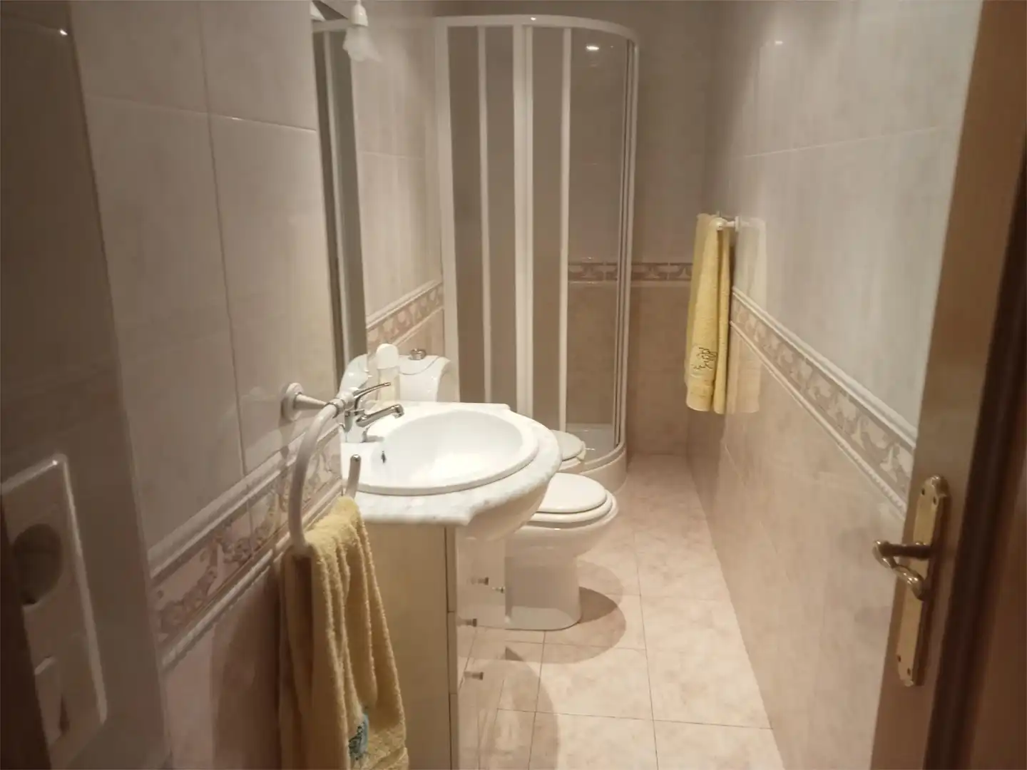 Flat for sale in Plaça Enric Valor, 3, Sant Antoni Bathroom of Flat for sale in Cullera with Air Conditioner, Heating and Terrace