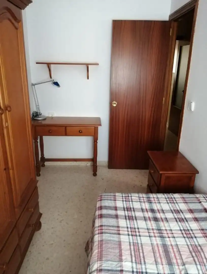Pis en venda a Calle la Marquesa, 19, Écija Dormitori de Pis en venda en Écija amb Aire condicionat, Terrassa i Traster