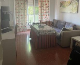 Living room of Flat for sale in  Sevilla Capital  with Air Conditioner and Balcony