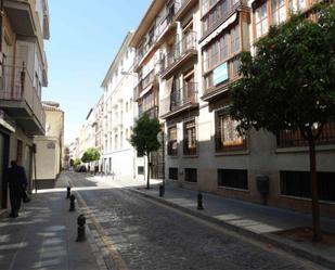 Exterior view of Flat to share in  Granada Capital  with Terrace and Furnished