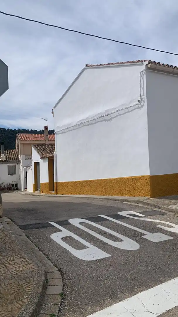 Vista exterior de Finca rústica en venda en Cortes de Pallás amb Aire condicionat, Terrassa i Piscina
