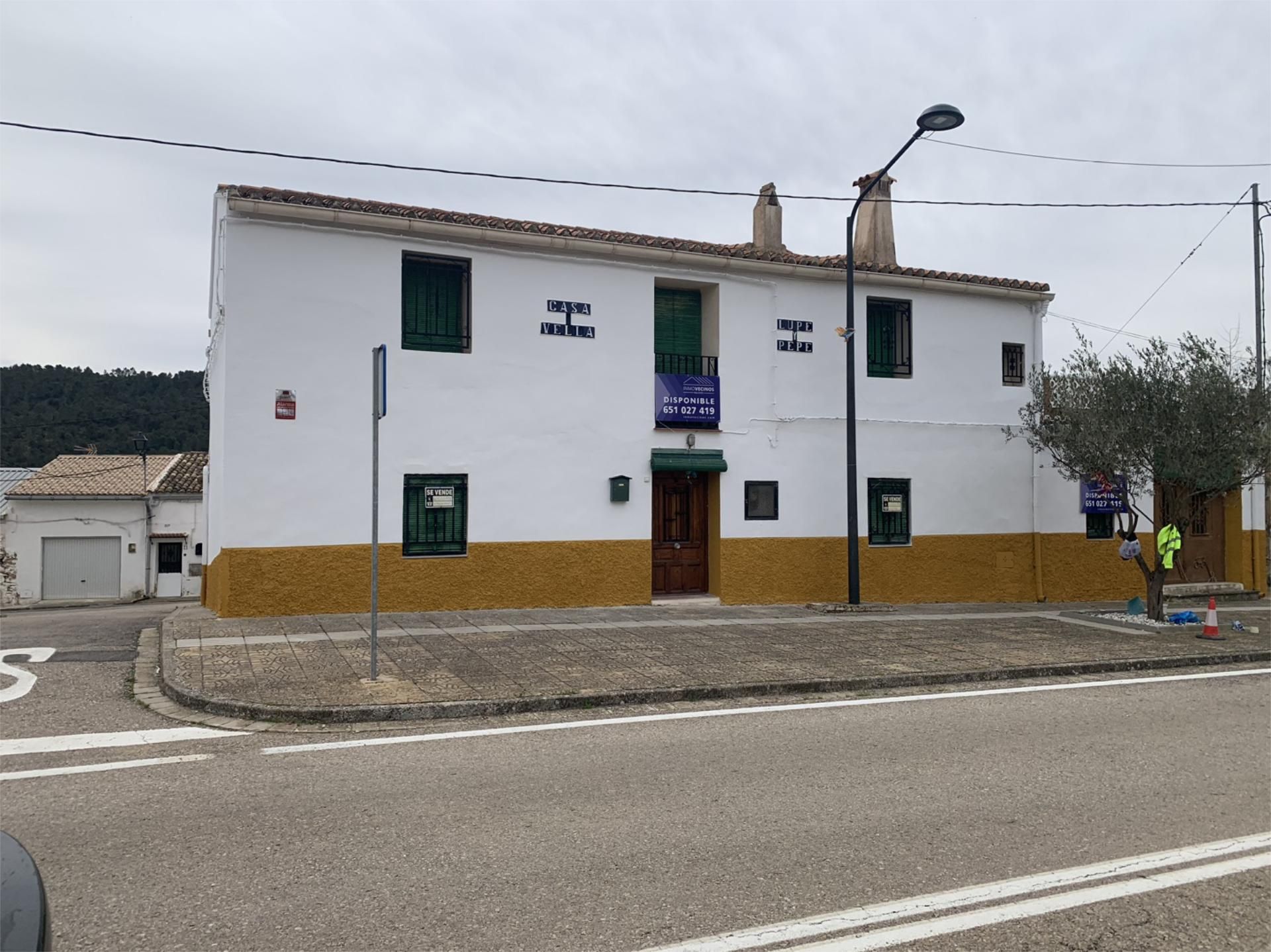 Vista exterior de Finca rústica en venda en Cortes de Pallás amb Aire condicionat, Calefacció i Jardí privat
