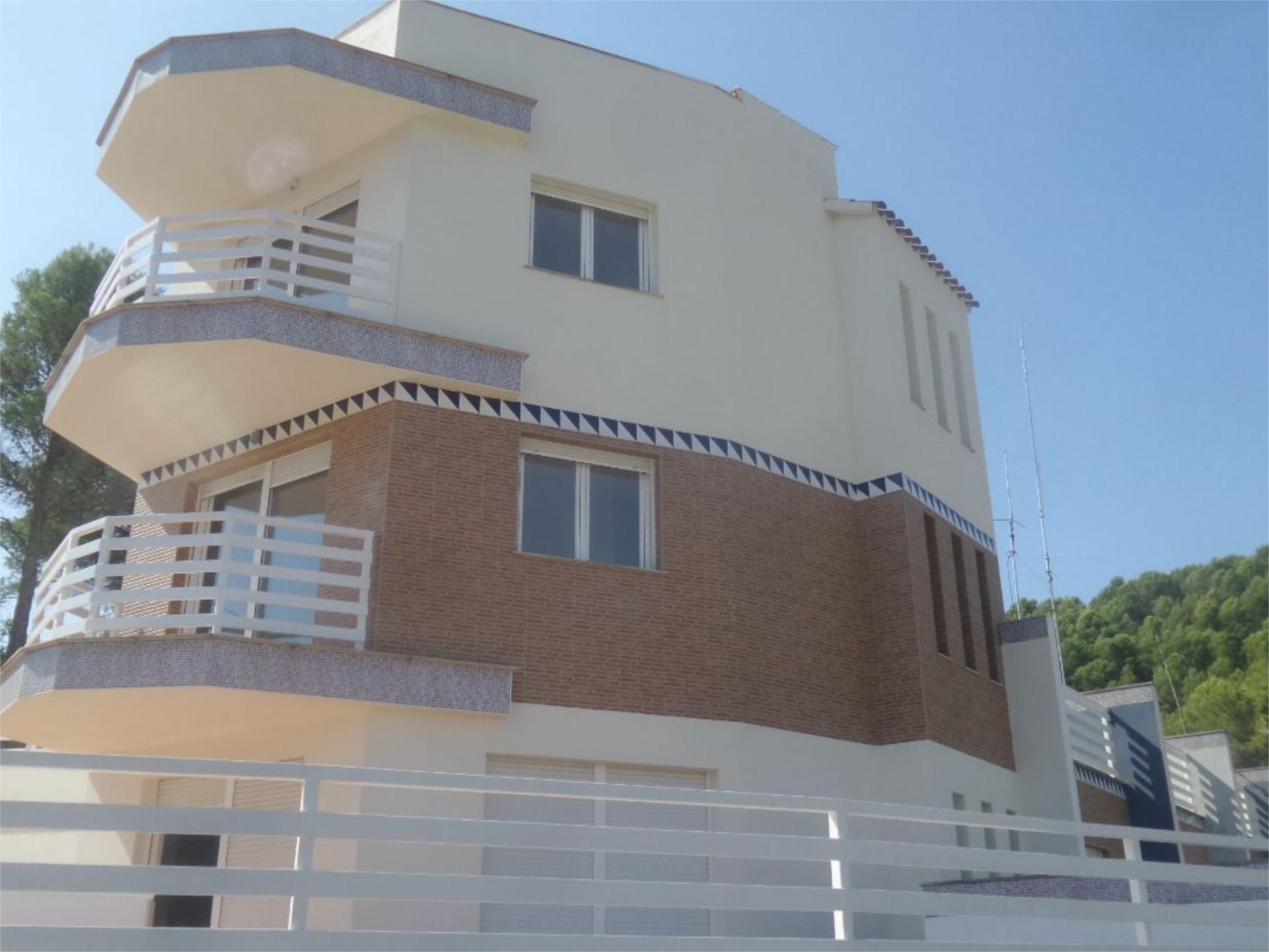 Exterior view of Single-family semi-detached for sale in Sueras / Suera  with Terrace and Balcony