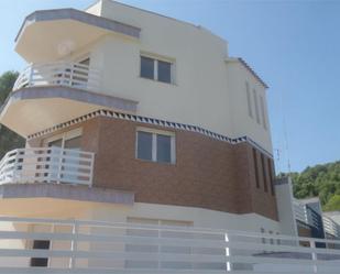 Exterior view of Single-family semi-detached for sale in Sueras / Suera  with Terrace, Storage room and Balcony