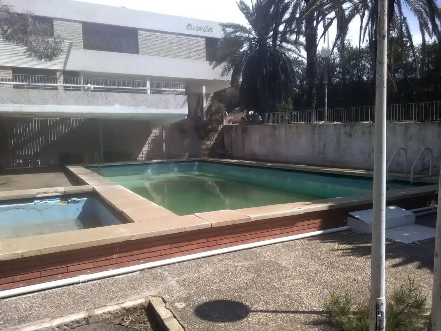 Piscina de Casa o xalet en venda en Alicante / Alacant amb Calefacció, Jardí privat i Parquet
