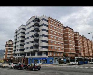 Vista exterior de Pis per a compartir en Oviedo  amb Terrassa