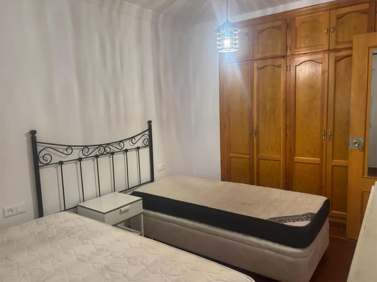 Piso de alquiler en Bulevar Ashmawi, 1, La Carolina - Guadalpín Habitación de Piso de alquiler en Marbella con Calefacción, Jardín privado y Terraza