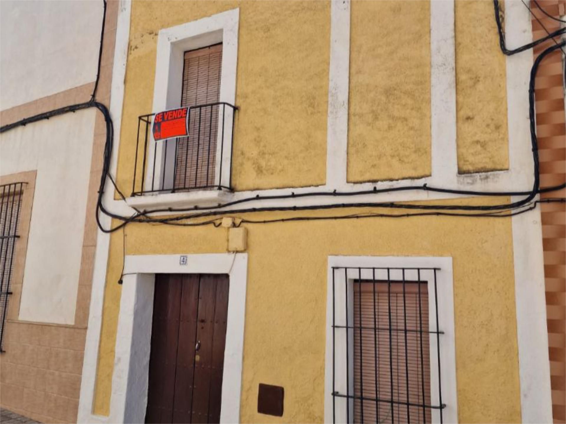 Vista exterior de Casa adosada en venda en Atalaya amb Moblat i Balcó