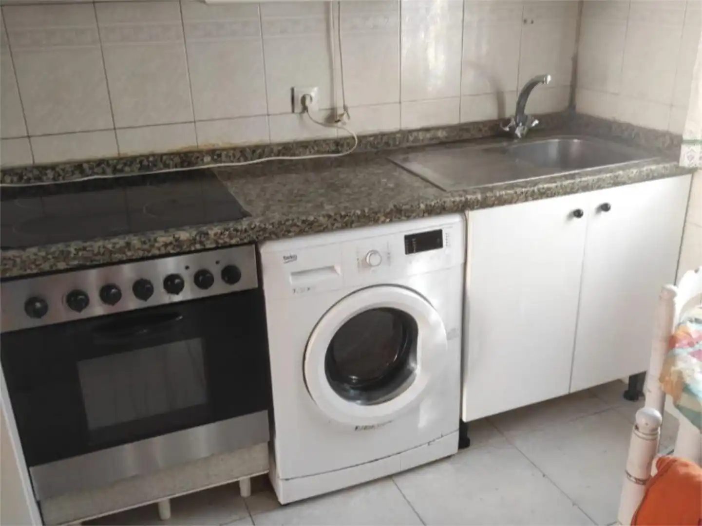 Casa o chalet en venta en Calle Paraguay, 3, Barriada Yagüe Cocina de Casa o chalet en venta en Burgos con Calefacción, Jardín privado y Parquet