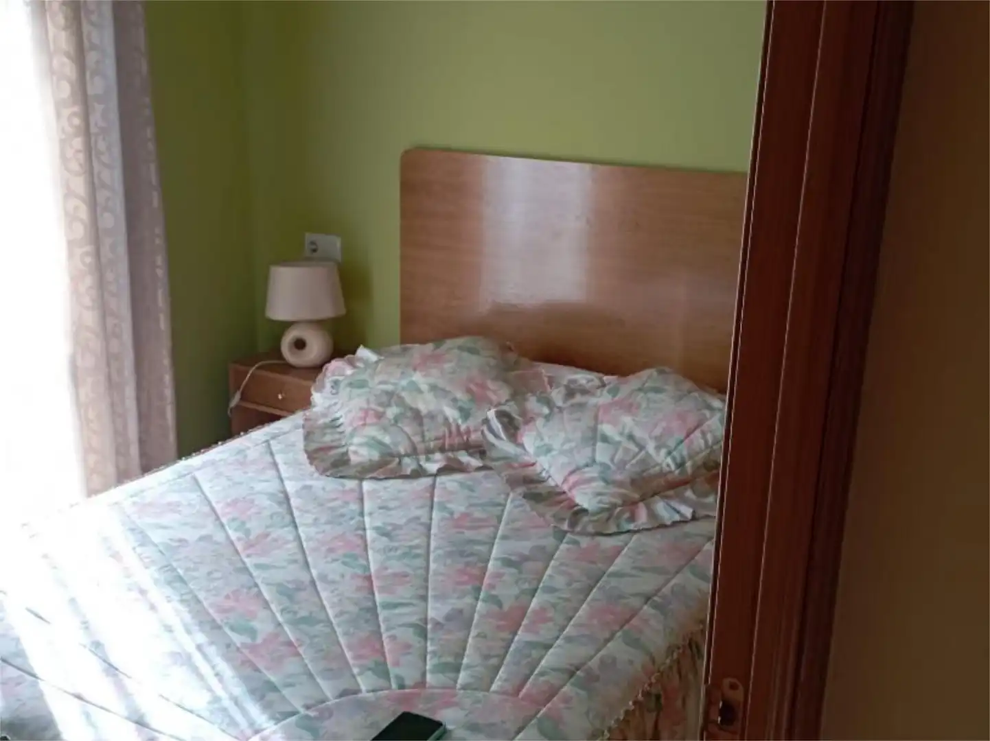 Casa adosada en venda a Calle San Bernardo, 61, Fuencaliente Dormitori de Casa adosada en venda en Fuencaliente amb Aire condicionat, Terrassa i Moblat