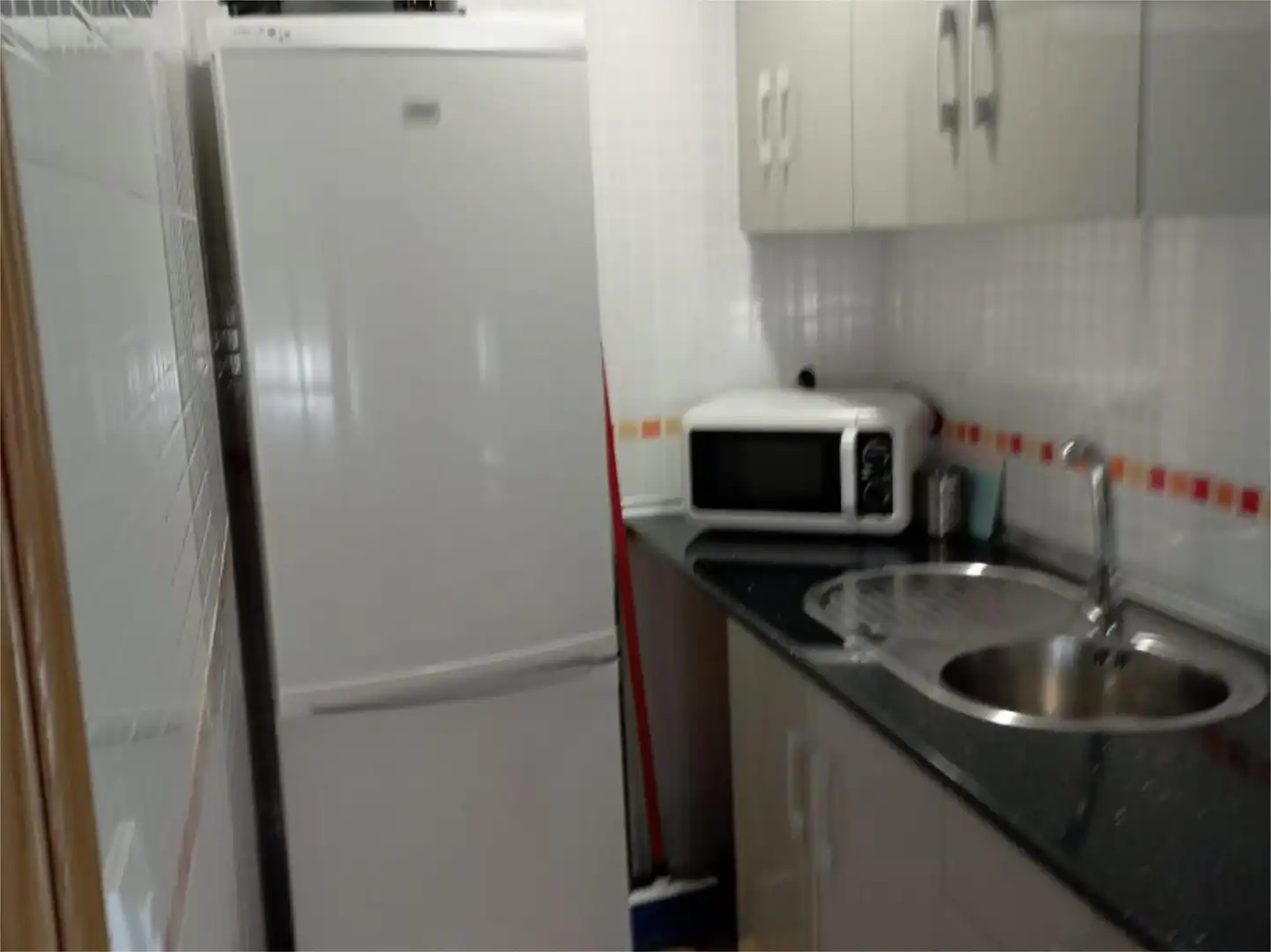 Casa adosada en venda a Calle San Bernardo, 61, Fuencaliente Cuina de Casa adosada en venda en Fuencaliente amb Aire condicionat, Terrassa i Moblat