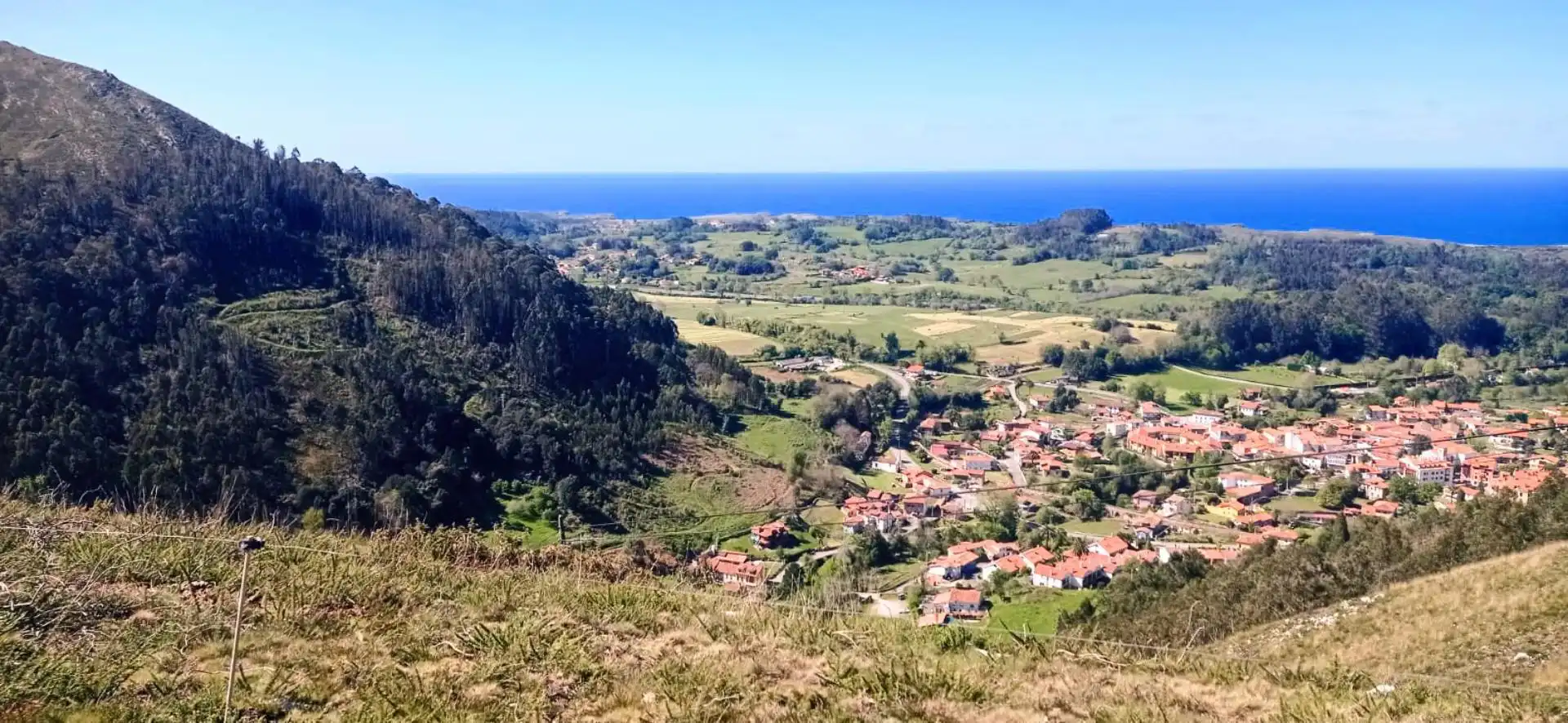 Vista exterior de Finca rústica en venda en Llanes