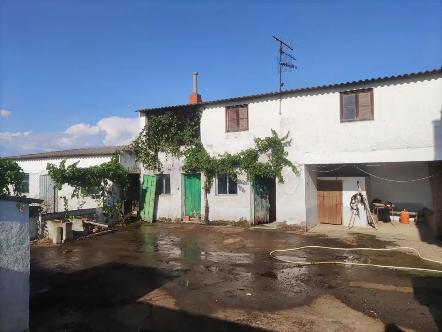 Vista exterior de Casa o xalet en venda en Fresno de la Vega