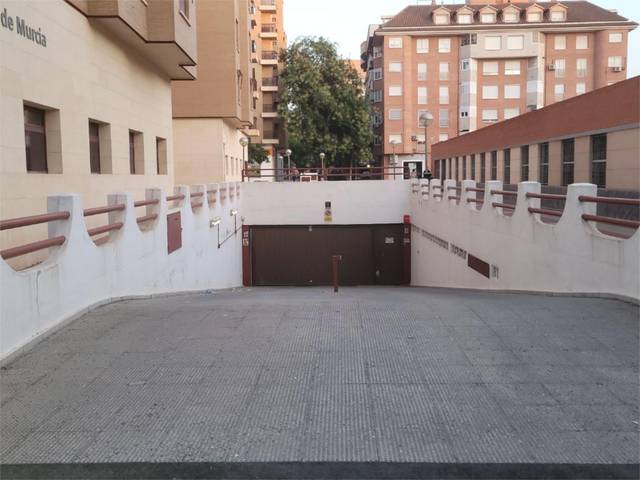 Garaje en Alquiler en Calle Huerto de las Bombas, 8 en Santa María de Gracia