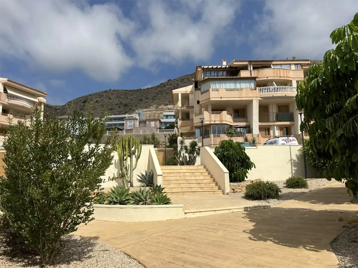 Piso en venta en Carrer Berna, 6, Golf Bahía Vista exterior de Piso en venta en Finestrat con Aire acondicionado, Calefacción y Terraza