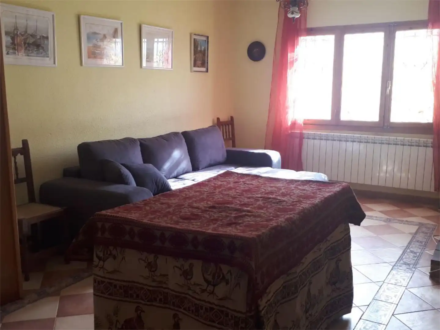 Sala de estar de Casa adosada en venta en Castril con Calefacción, Terraza y Balcón