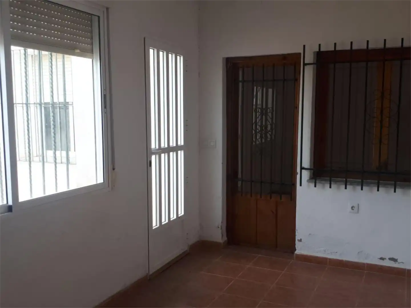 Casa adosada en venta en Castril con Calefacción, Terraza y Balcón