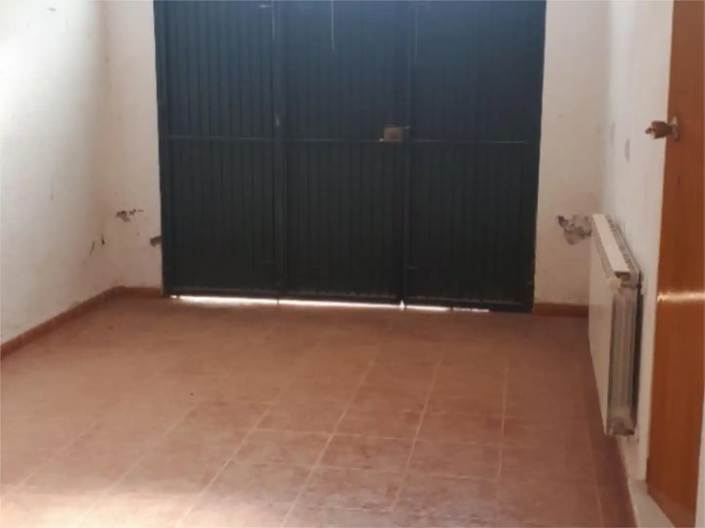 Casa adosada en venta en Castril con Calefacción, Terraza y Balcón