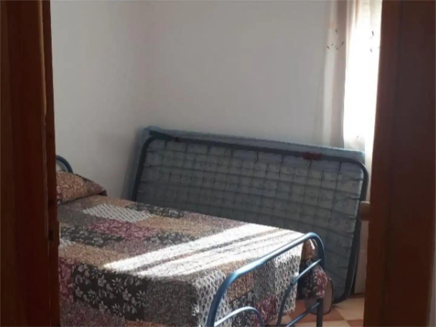 Habitación de Casa adosada en venta en Castril con Calefacción, Terraza y Balcón