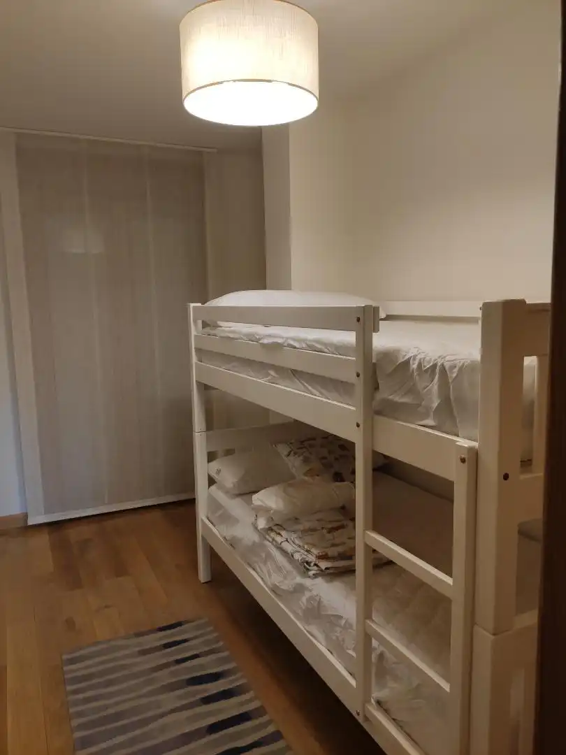 Dormitori de Pis en venda en Medina de Pomar amb Calefacció, Parquet i Terrassa