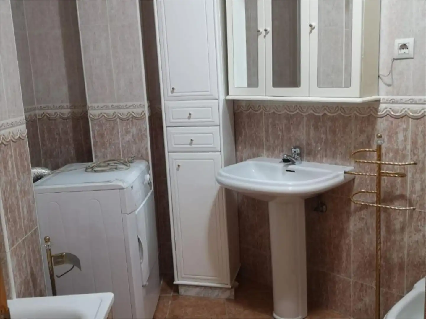 Baño de Piso en venta en Quesada con Calefacción, Amueblado y Balcón