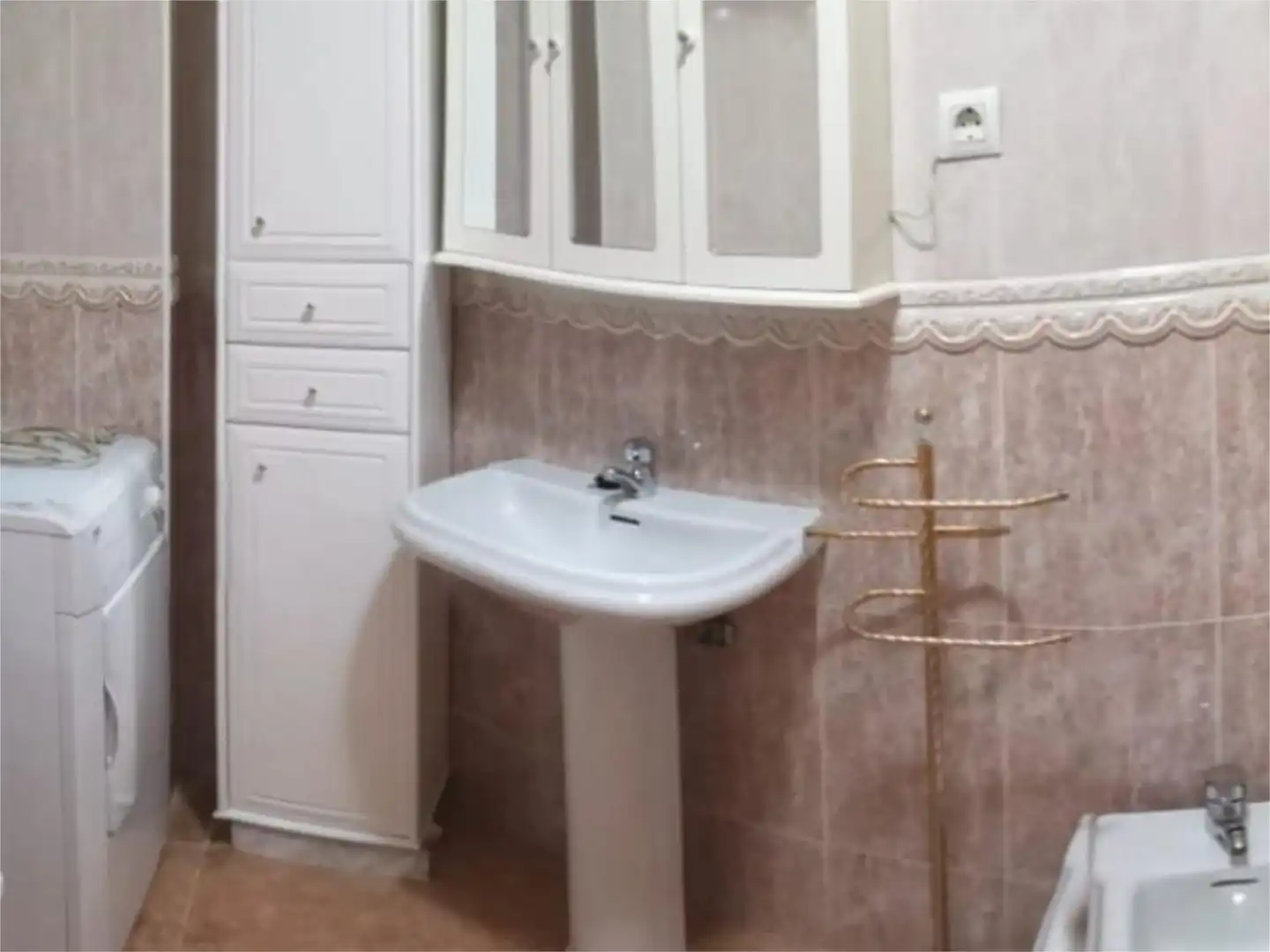 Baño de Piso en venta en Quesada con Calefacción, Amueblado y Balcón