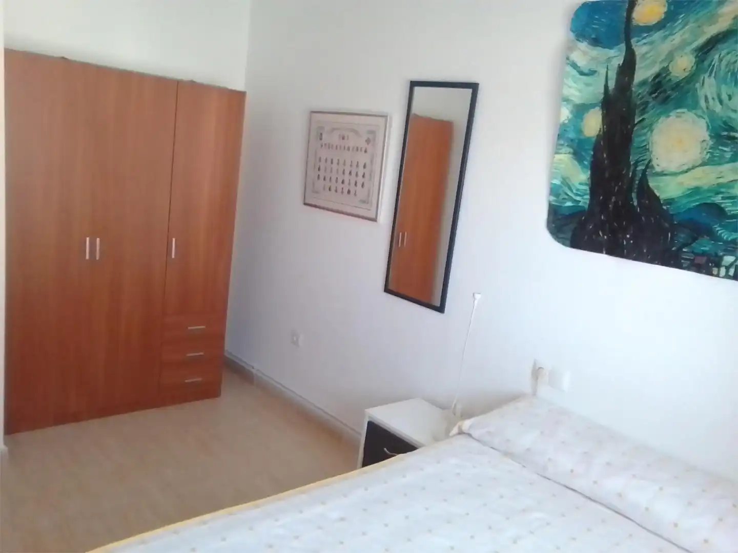 Habitación de Casa adosada para compartir en Belmonte con Calefacción, Trastero y Amueblado