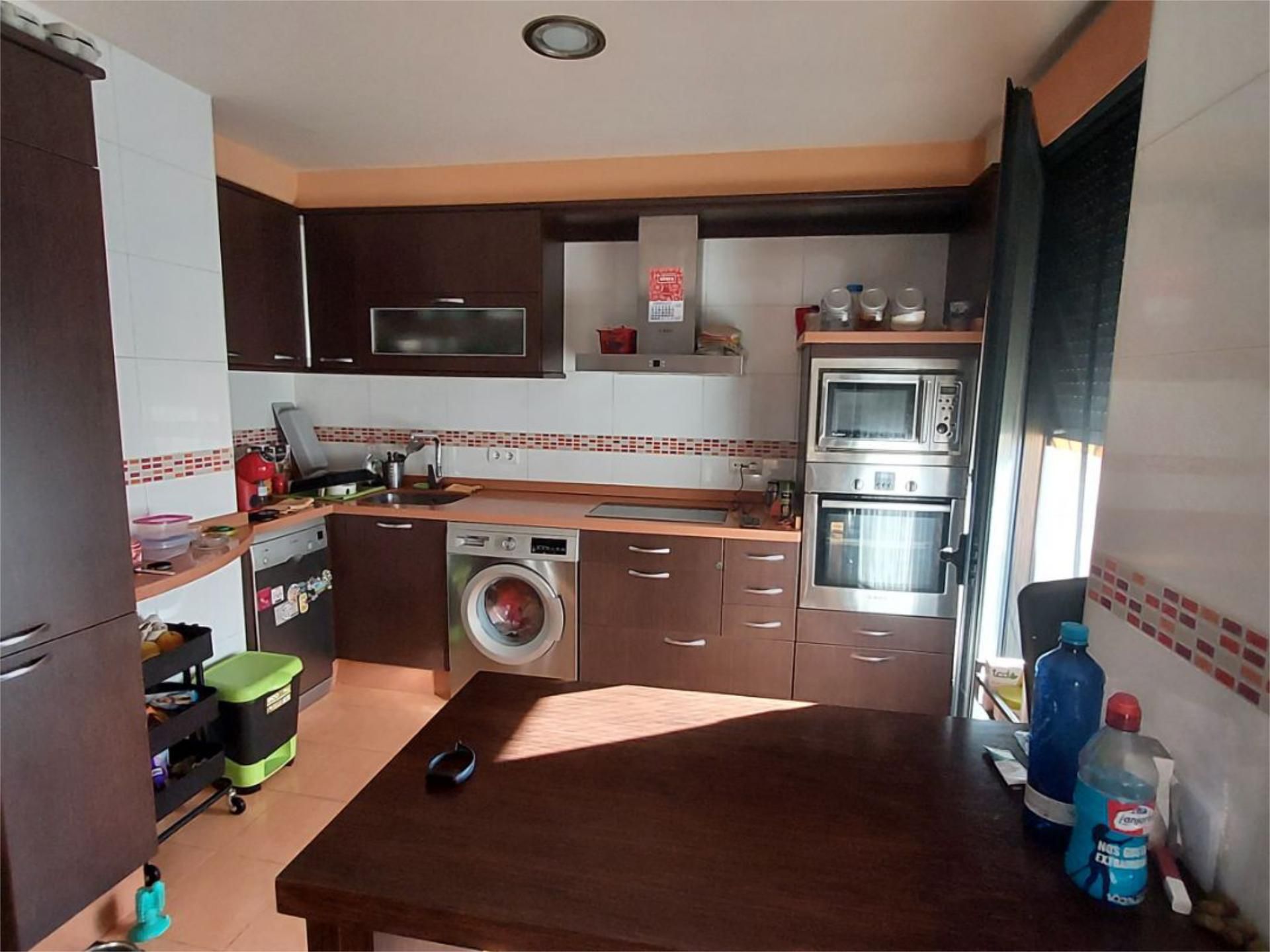Kitchen of Flat for sale in Valverde de la Virgen  with Heating, Parquet flooring and Terrace