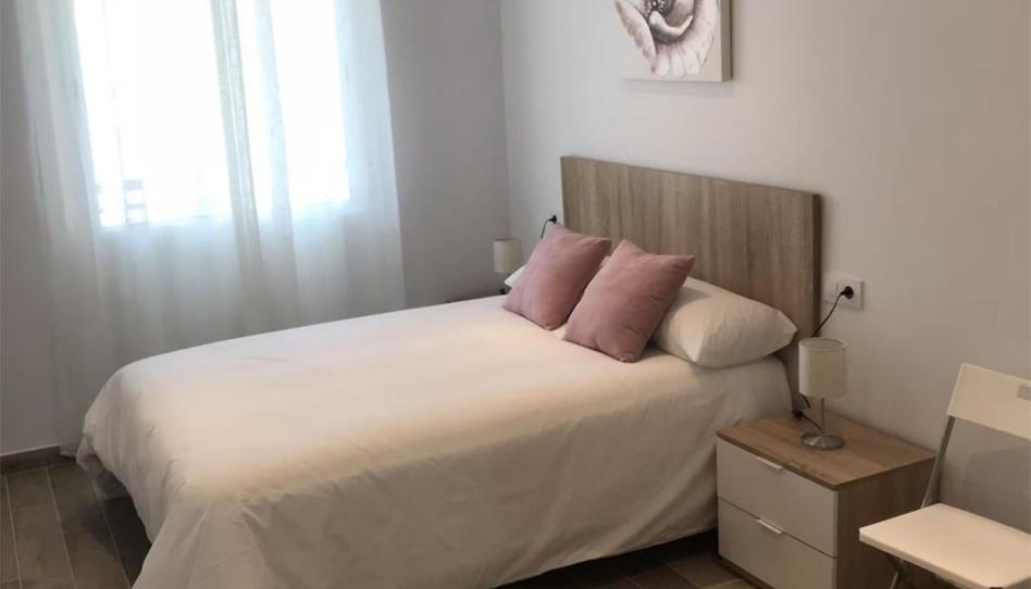 Apartament de lloguer a Calle Abogado Enríquez Barrios, 8, Ciudad Jardín - Zoco, Córdoba Capital - imatge 1 Foto 1 de Apartament de lloguer a Calle Abogado Enríquez Barrios, 8, Ciudad Jardín - Zoco, Córdoba Capital