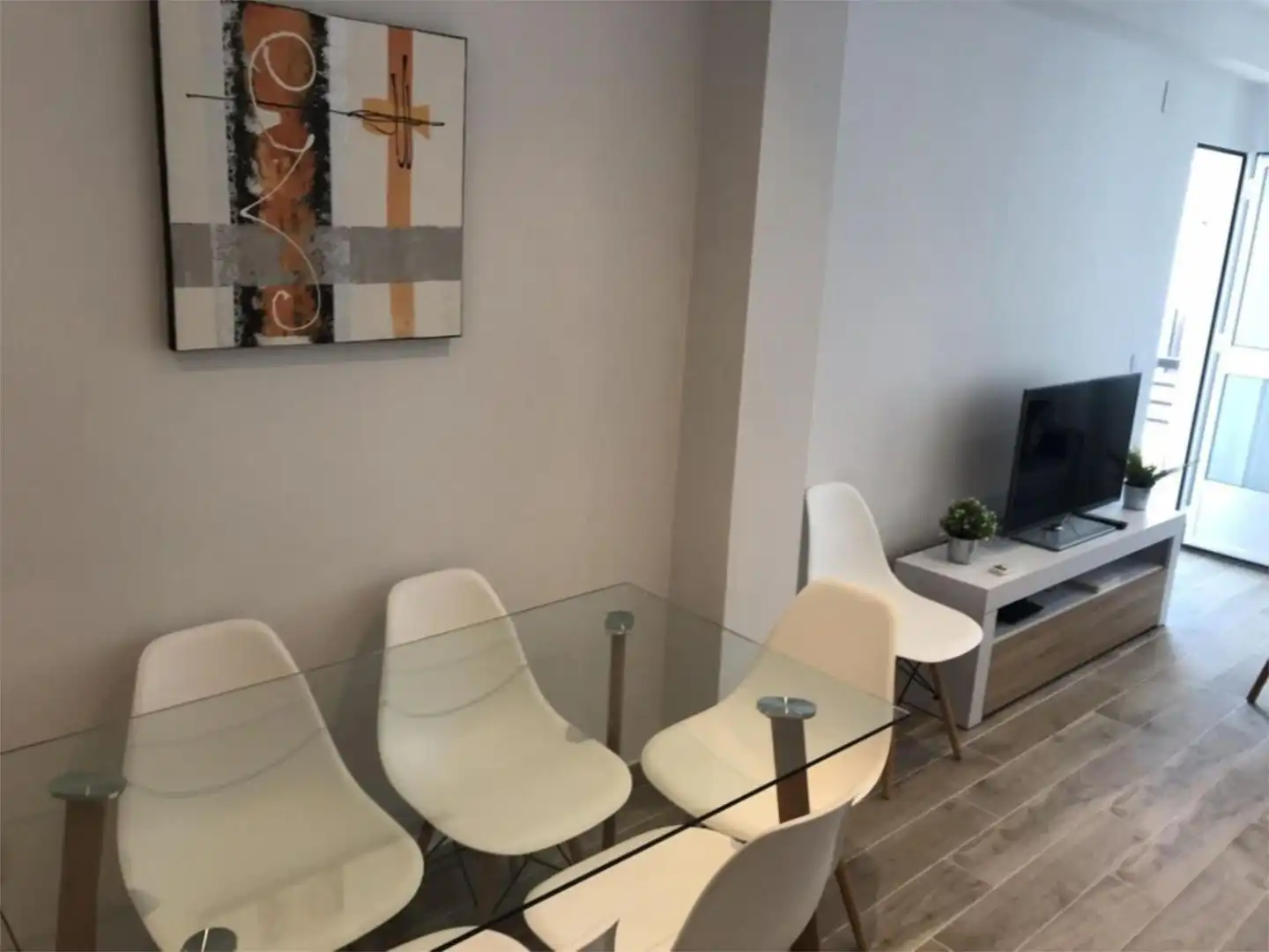 Apartamento de alquiler en Calle Abogado Enríquez Barrios, 8, Ciudad Jardín - Zoco Comedor de Apartamento de alquiler en Córdoba con Aire acondicionado, Calefacción y Amueblado