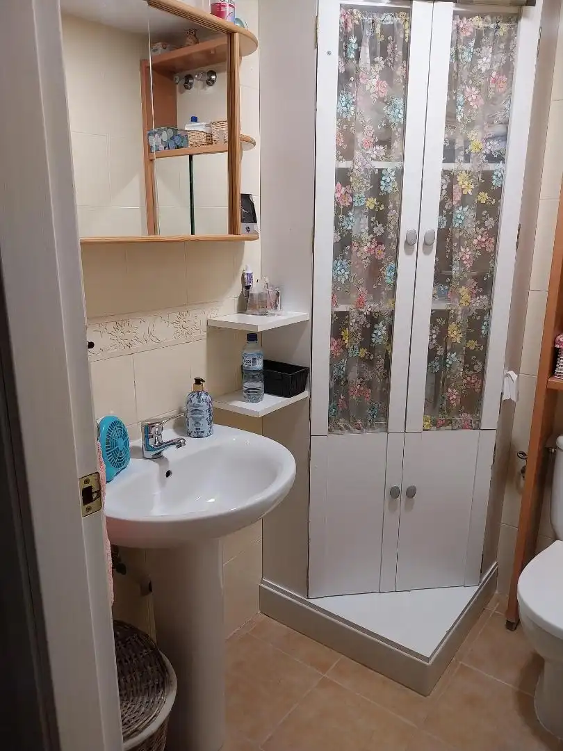 Bathroom of Flat for sale in Villanueva de la Serena  with Air Conditioner, Heating and Storage room
