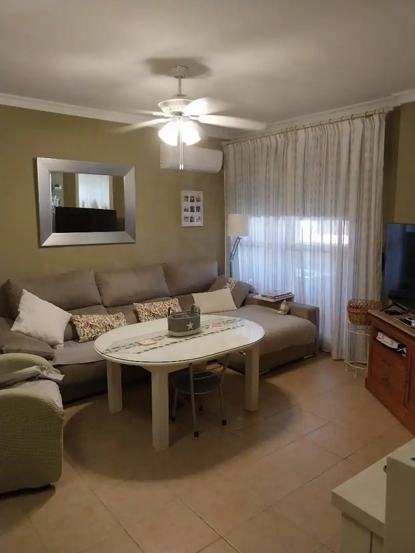Living room of Flat for sale in Villanueva de la Serena  with Air Conditioner, Heating and Storage room