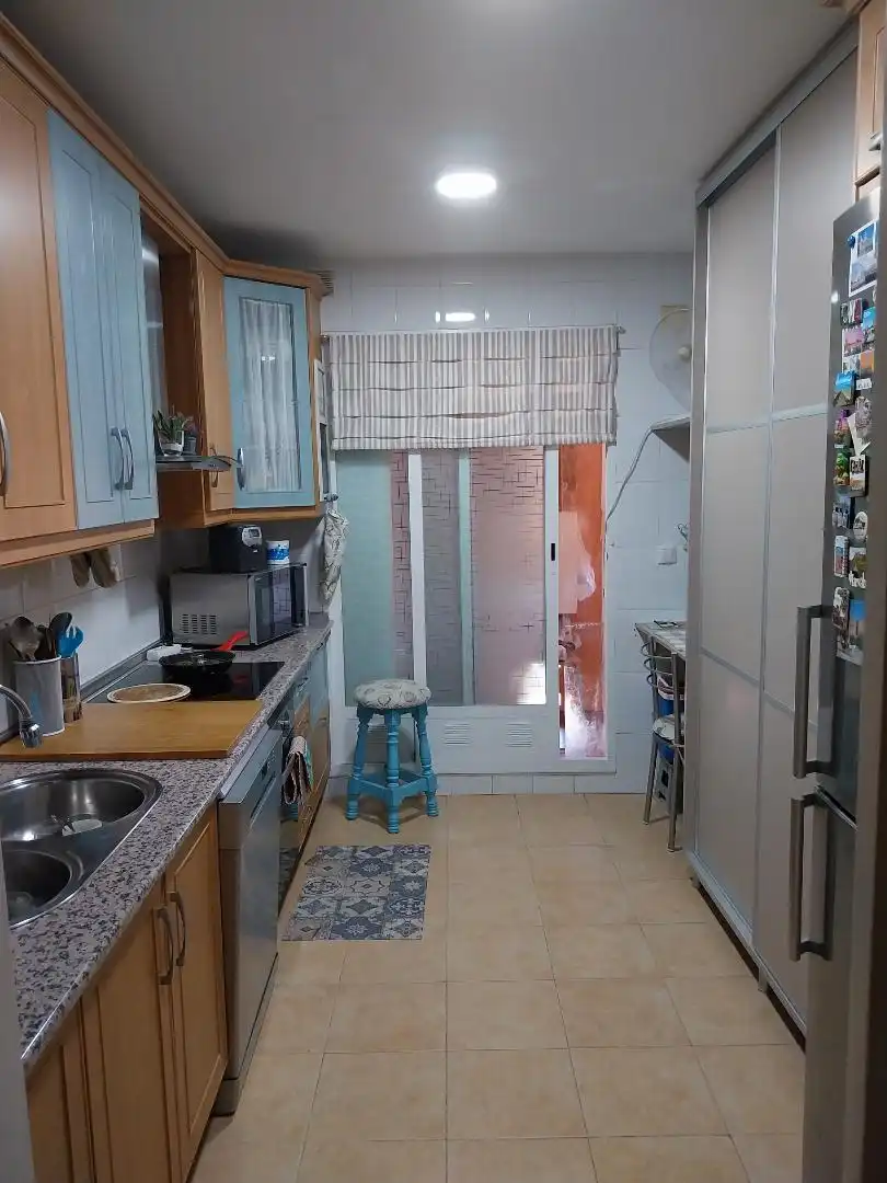 Kitchen of Flat for sale in Villanueva de la Serena  with Air Conditioner, Heating and Storage room