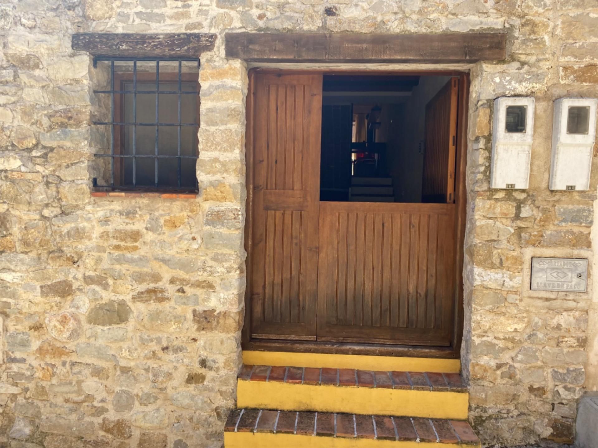 Casa adosada en venda en Xert amb Terrassa