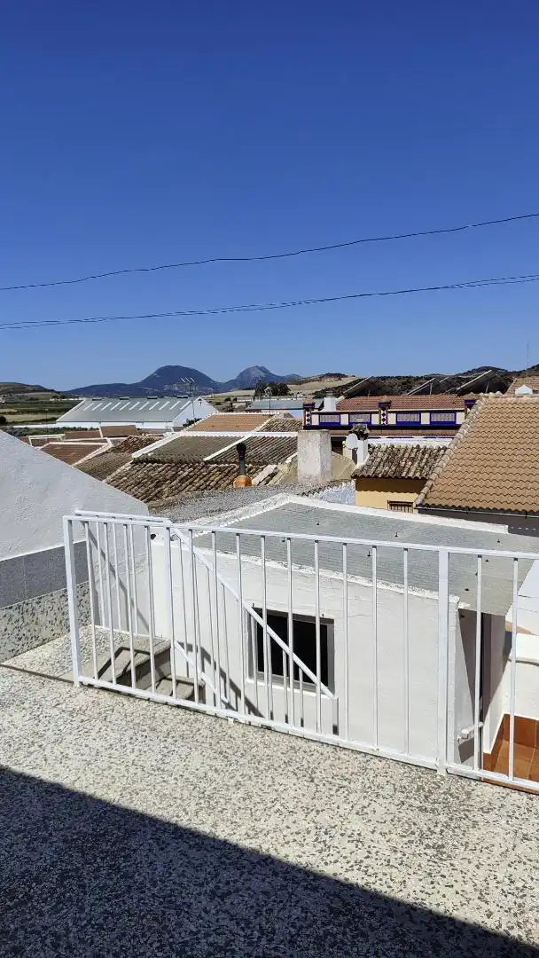 Vista exterior de Piso en venta en Almargen con Terraza, Lavadora y TV