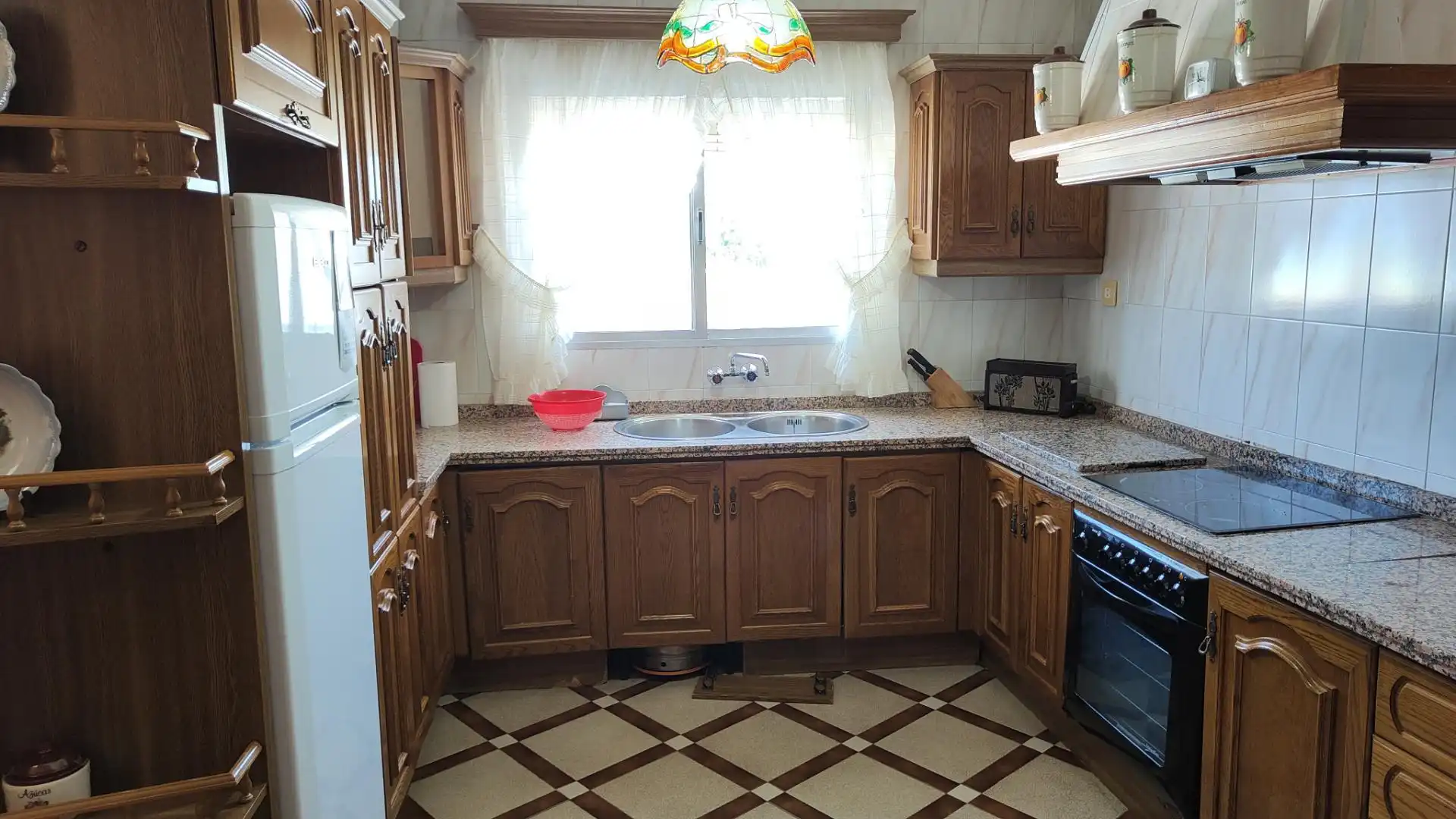 Cocina de Piso en venta en Almargen con Terraza, Lavadora y TV