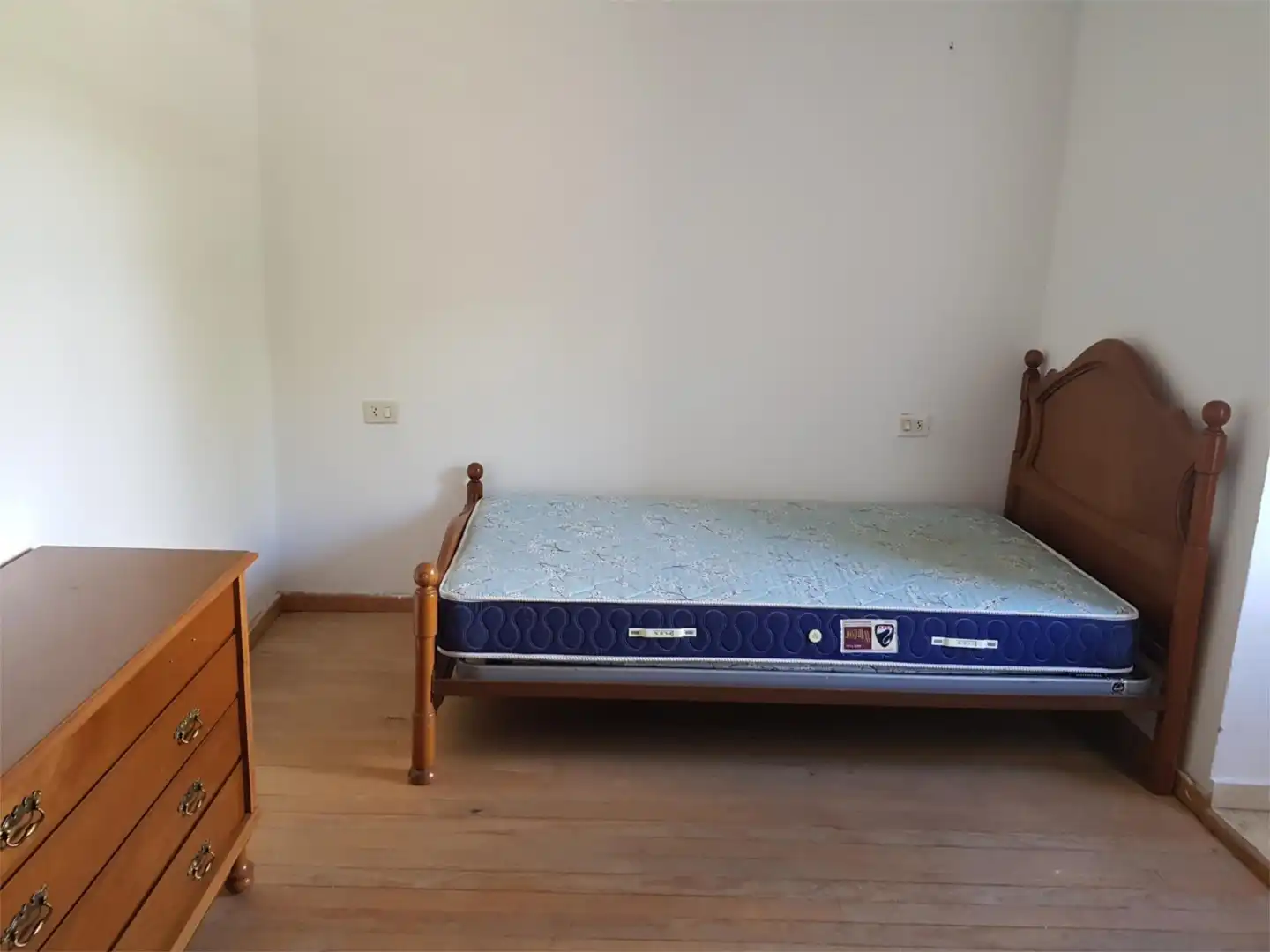 Dormitori de Casa o xalet per a compartir en Bande amb Calefacció, Jardí privat i Terrassa