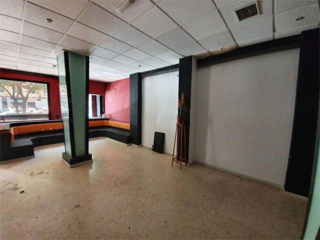 Local comercial en Alquiler en Carrer de Lleida, 6 en Morvedre