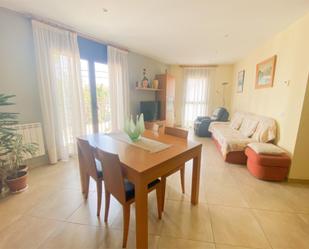Living room of Flat for sale in Castelló d'Empúries  with Air Conditioner and Balcony