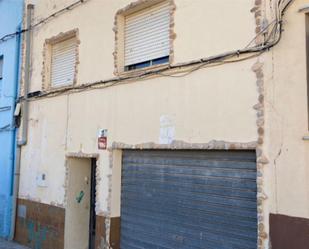 Vista exterior de Casa adosada en venda en Vall d'Alba amb Terrassa