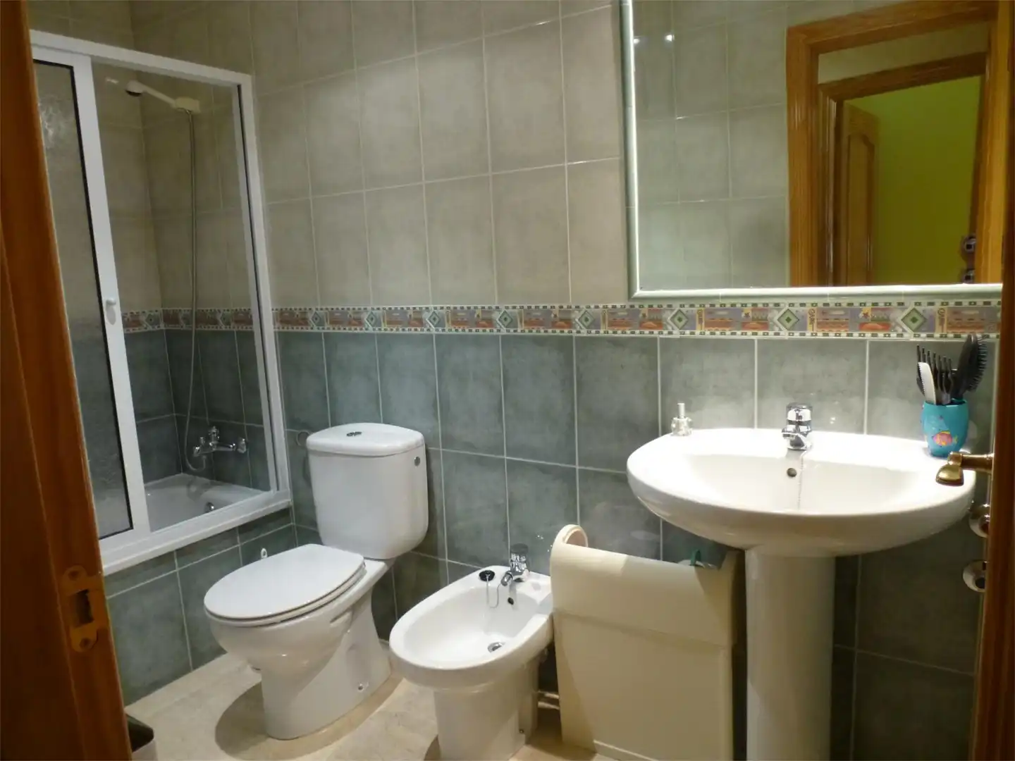 Flat for sale in Paseo Solar, 45, Cazorla Bathroom of Flat for sale in Cazorla with Air Conditioner, Heating and Private garden