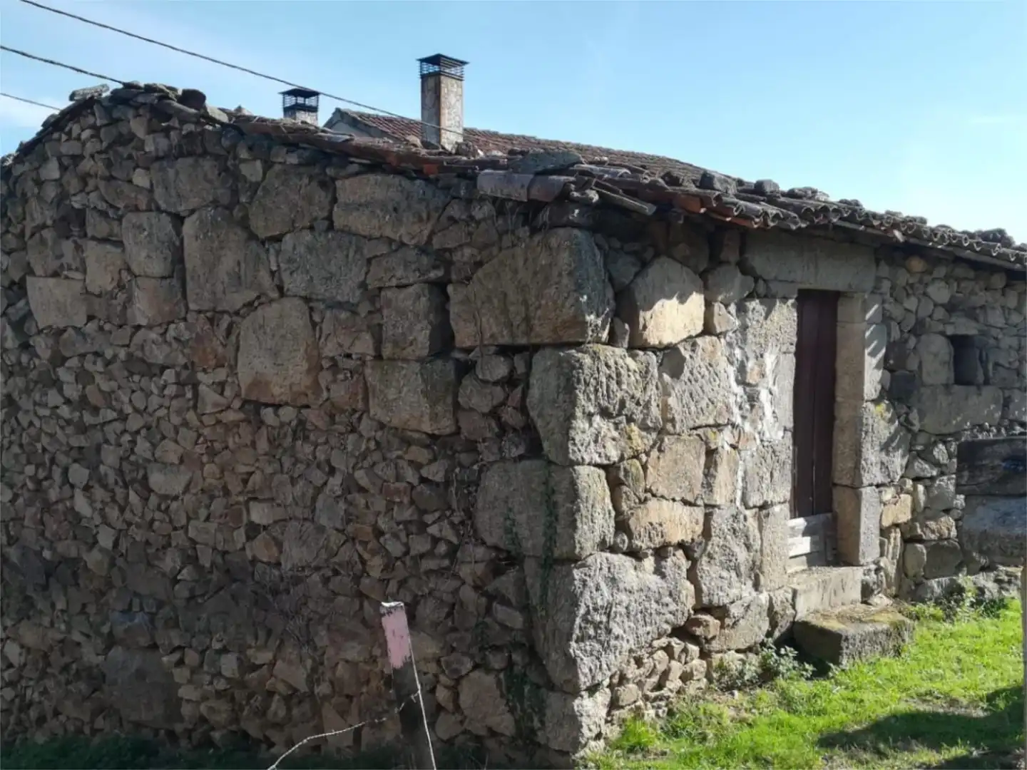 Exterior view of Ground floor for sale in A Merca  