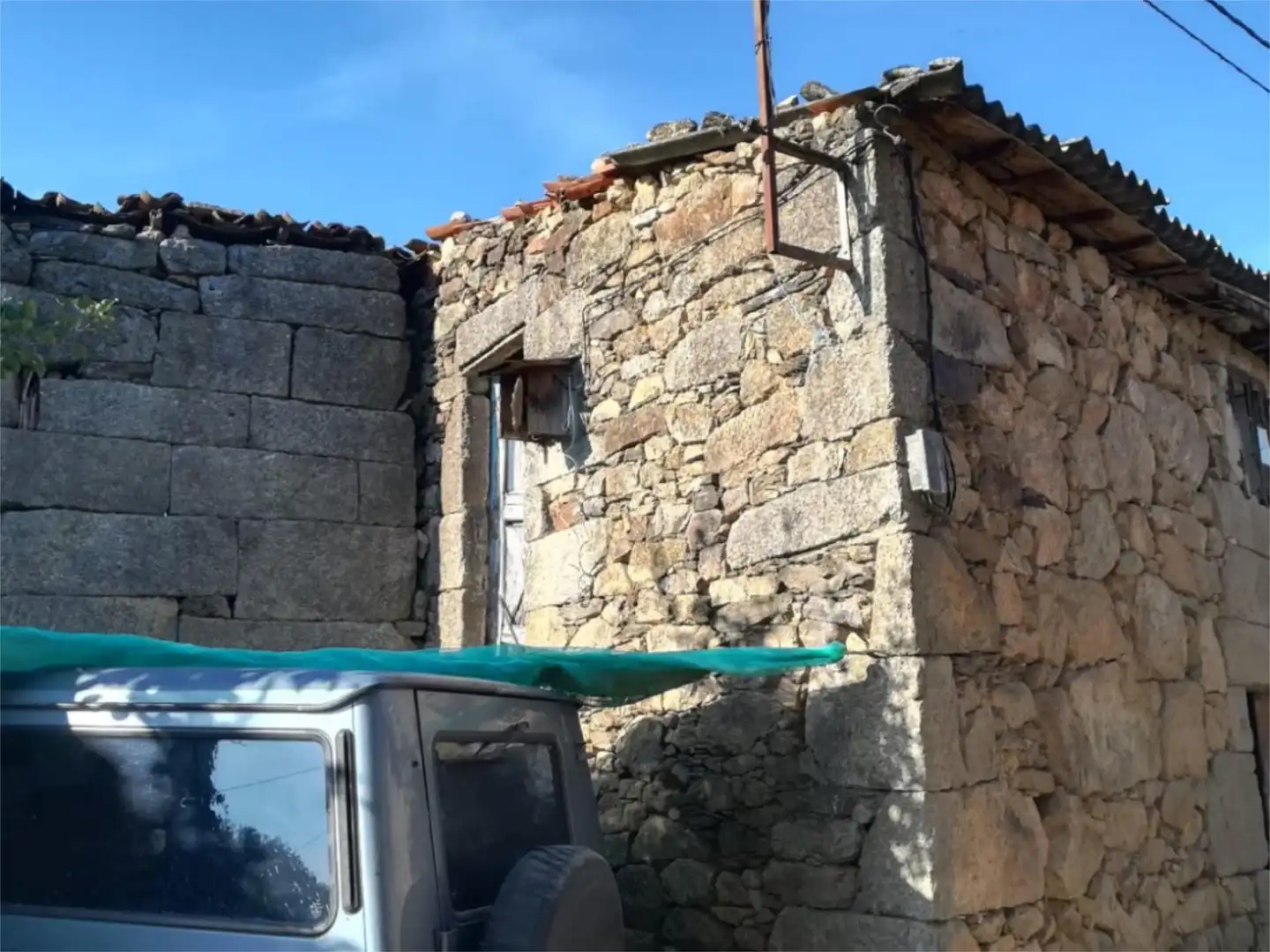 Exterior view of Ground floor for sale in A Merca  