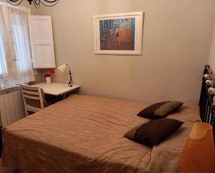 Bedroom of Flat to rent in  Zaragoza Capital