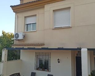 Exterior view of Single-family semi-detached for sale in Linares  with Terrace, Storage room and Swimming Pool