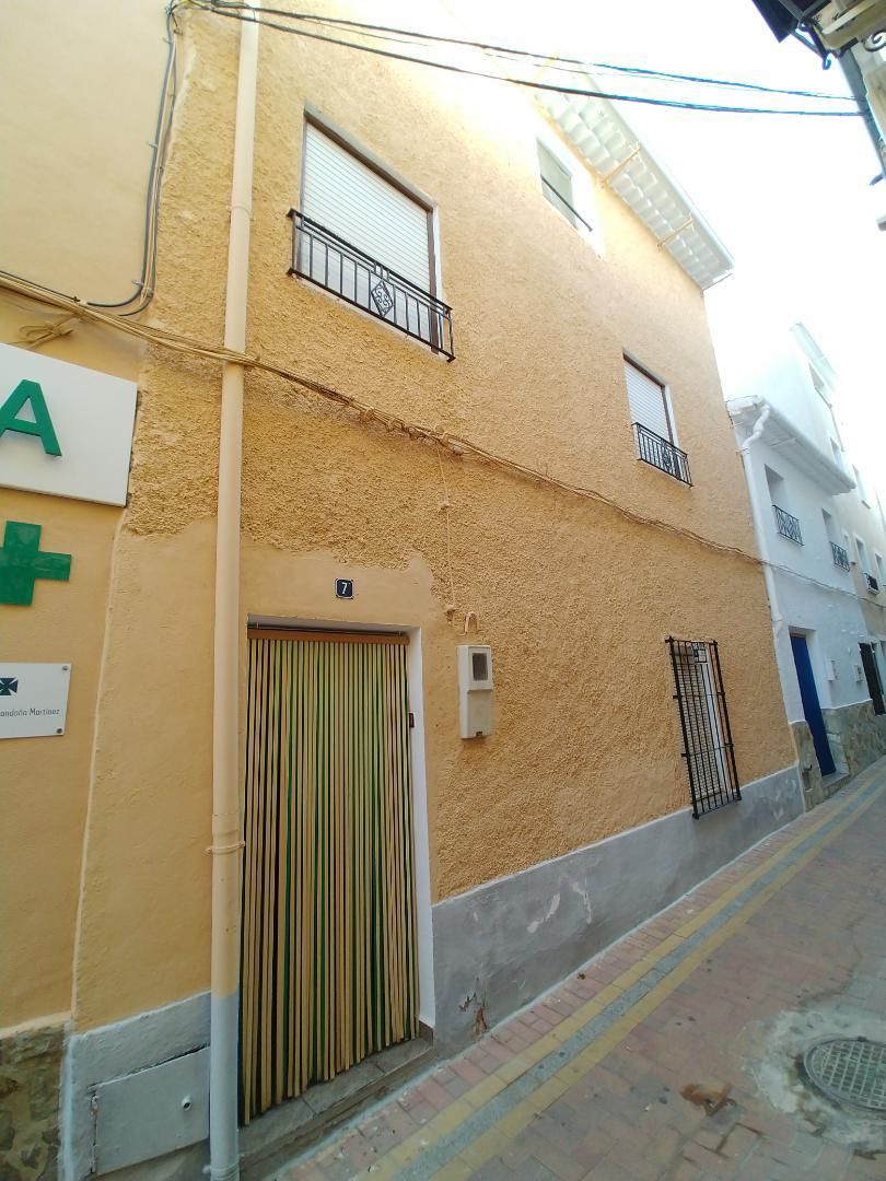 Vista exterior de Casa adosada en venda en Liétor
